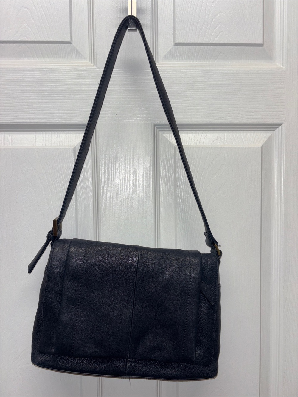Rolfs Classic Navy Genuine Leather Shoulder Bag Fold Over Flap 3 Card Slots